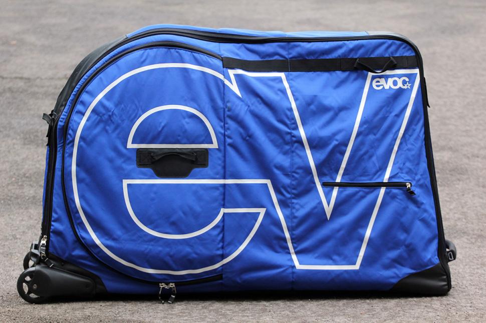 EVOC sets the gold standard for bikebags & we review why this blue one is the best bikebag for us right here from South Africa to the world!